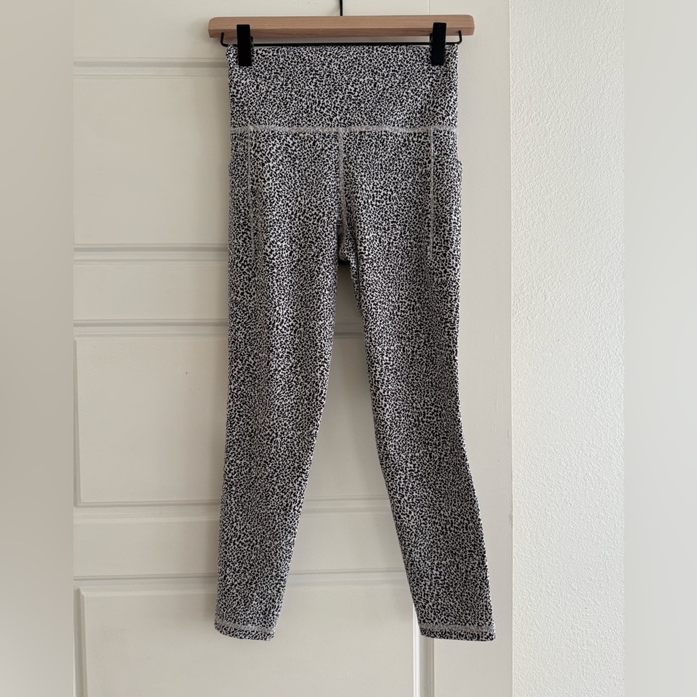 Athleta Leopard Print Leggings Size XS